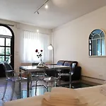 Teatro Aparthotel Trieste
