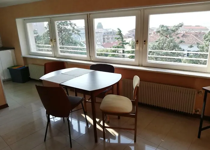 Apart Otel Teatro Trieste